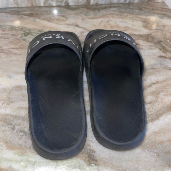 Givenchy Rubber Slides - Picture 5 of 9